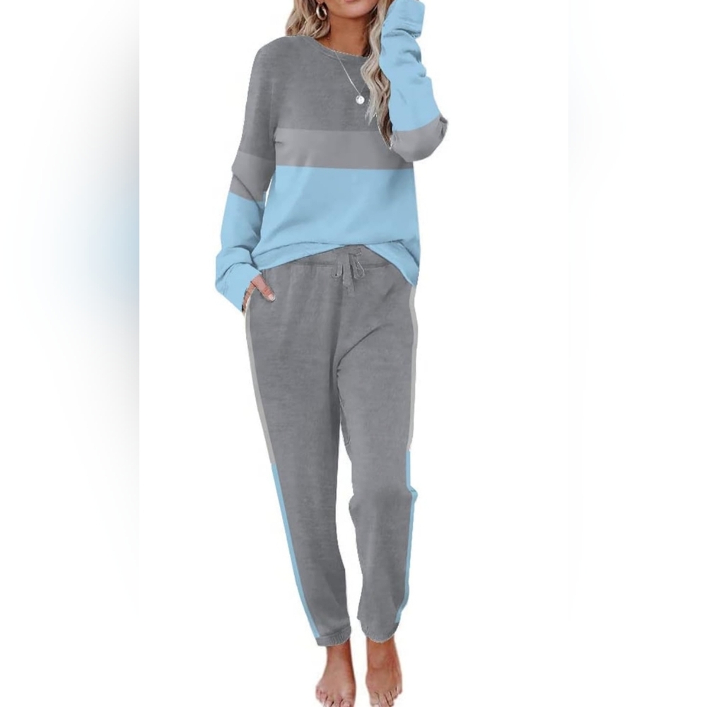 Stylish Blue and Gray Lounge Set